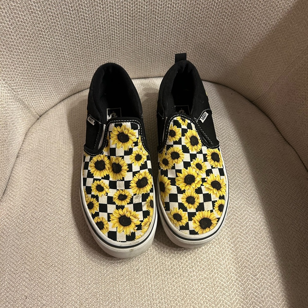 Girls 4.5 Vans
